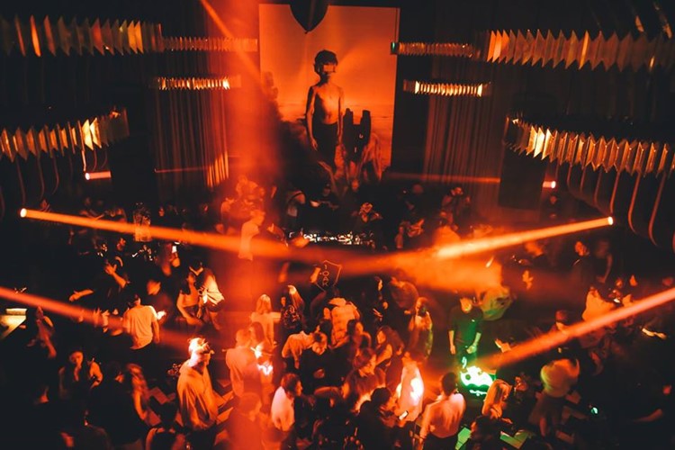 1oak nightclub Tokyo big event party show lights