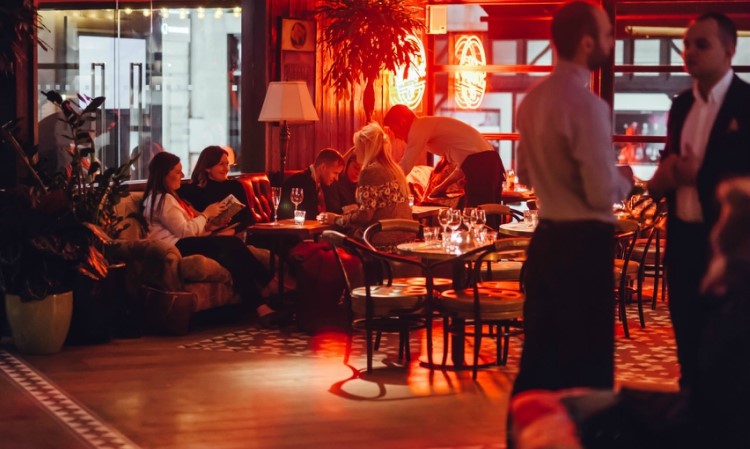 Petrecere la 100 Wardour St club VIP în London. Găsește promoteri pentru guest list în Clubbable