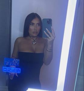 Amy Carney 6