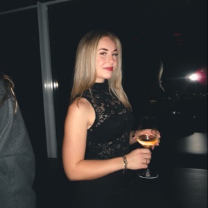 Saskia Martin 5