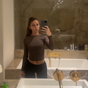 Claudia Valle Hernandez 6