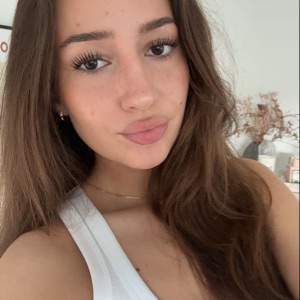 Viktoria Bukhanenko 1