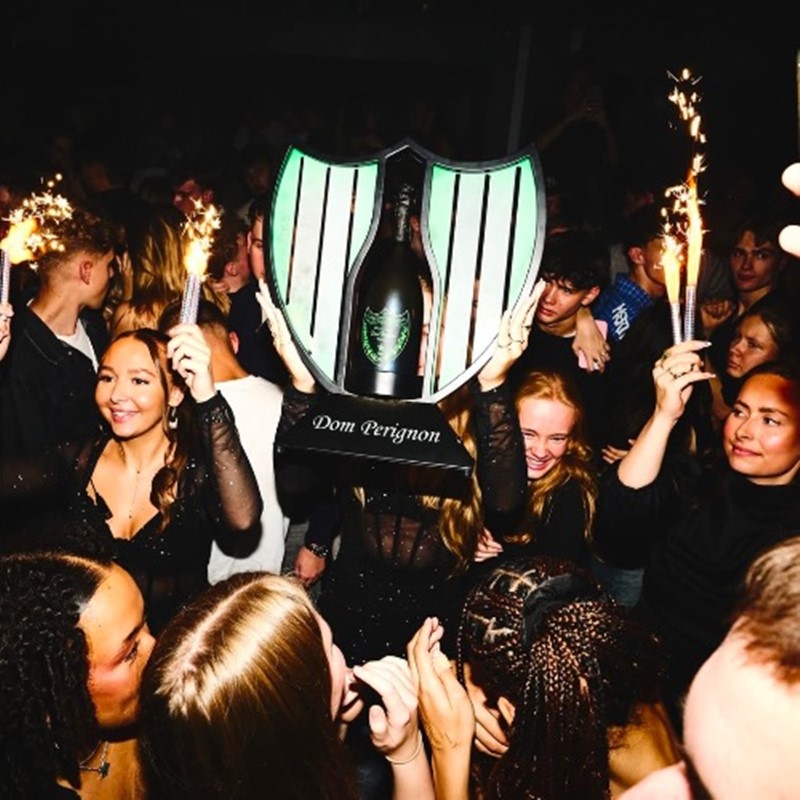 Soirée dans la boîte Dorsia VIP à Copenhagen. Trouvez des promoteurs pour la liste des invités sur Clubbable