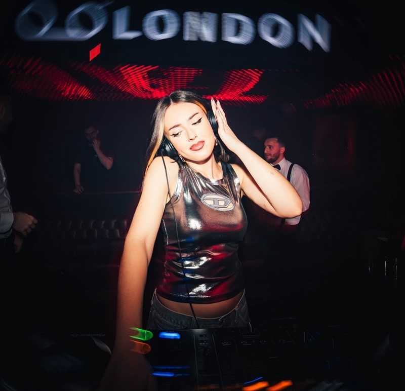 Tape, London, club, live DJ, girl, music, nightout