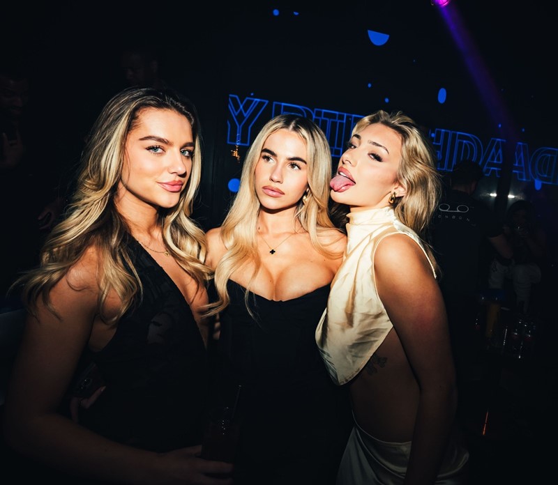 Tape, pretty, blonde, girls, guest list, fun, clubbing, partying 