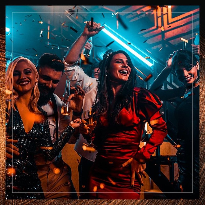 Billionaire Dubai club restaurant table seating show dinner