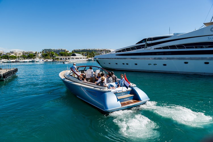 Port Canto nightclub Cannes