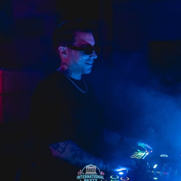 Party at International Party Athens VIP nightclub in Athens . Find promoters for guest list in Clubbable