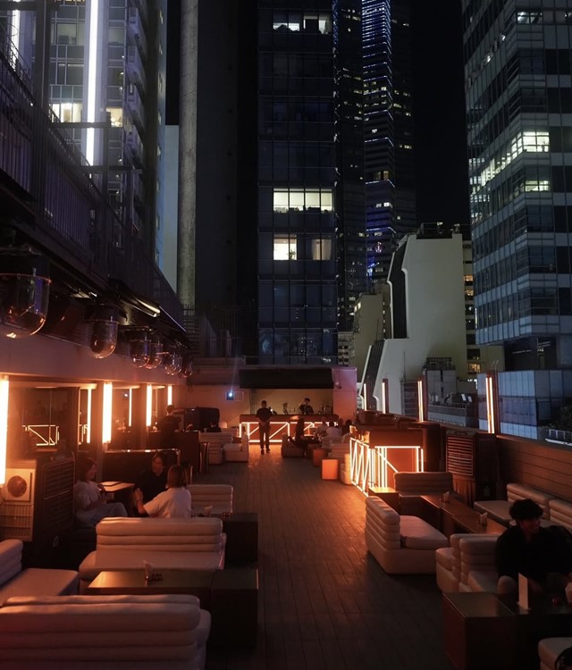 Soirée dans la boîte AOAO VIP à Hong Kong. Trouvez des promoteurs pour la liste des invités sur Clubbable