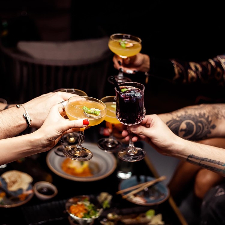 Aer club Dubai cocktails drinks alcohol book vip table 