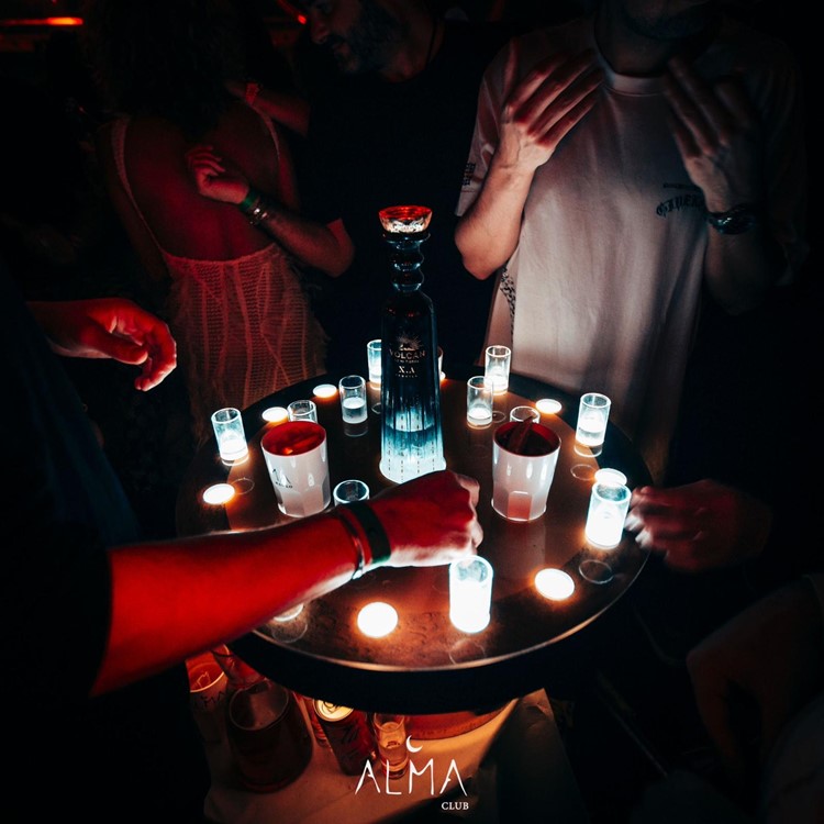 Party at Alma VIP nightclub in Marrakech. Find promoters for guest list in Clubbable