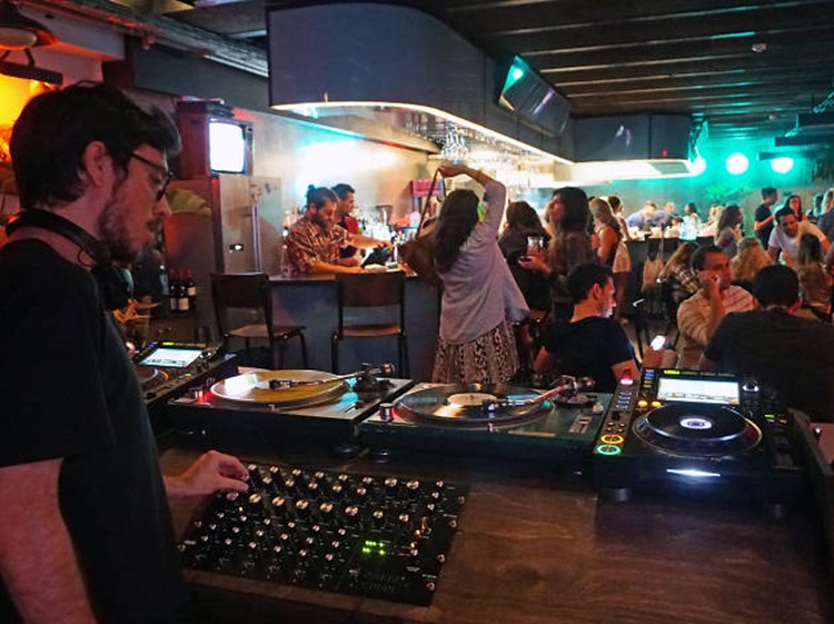 Party at Alphabet VIP nightclub in Tel Aviv. Find promoters for guest list in Clubbable