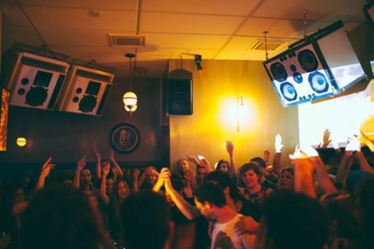 Party at Alphabet VIP nightclub in Tel Aviv. Find promoters for guest list in Clubbable