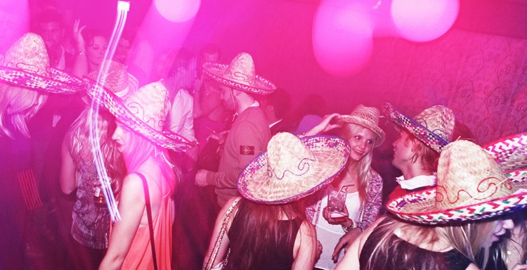 Party at Ambassadeur VIP nightclub in Stockholm. Find promoters for guest list in Clubbable