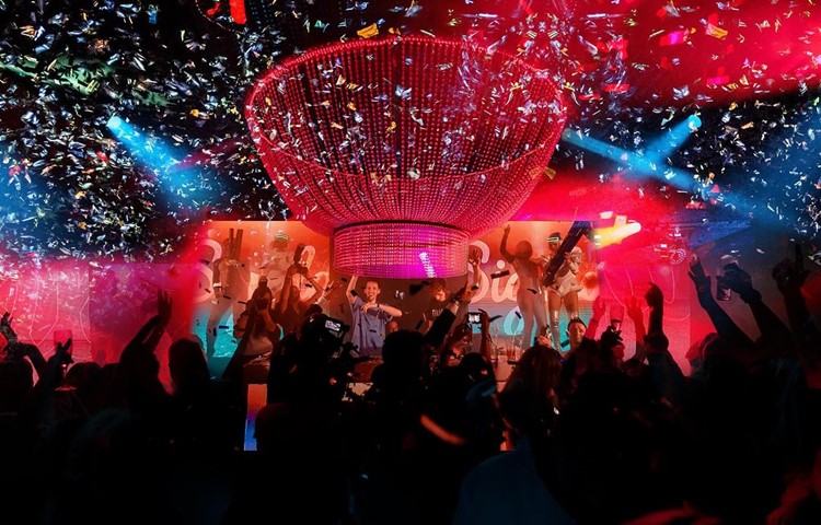 Soirée dans la boîte Amber Lounge VIP à Monaco. Trouvez des promoteurs pour la liste des invités sur Clubbable