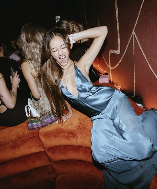 Party at Amber Room VIP nightclub in New York. Find promoters for guest list in Clubbable