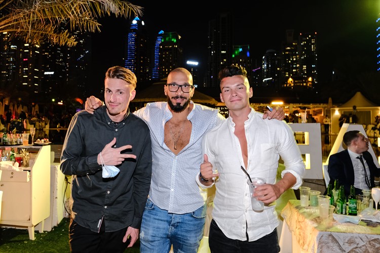 Andreea's Beach Club Dubai men vip table booking reserve now drinks coktails