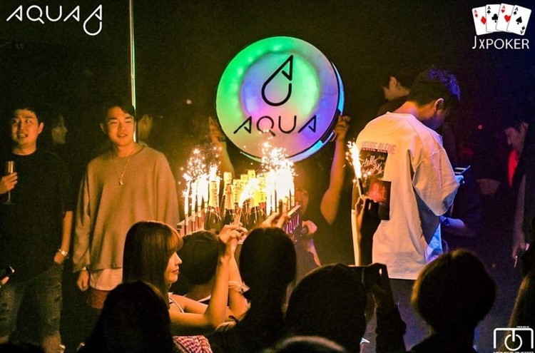 Aqua nightclub Seoul reserve now book your table birthday celebration cool party show