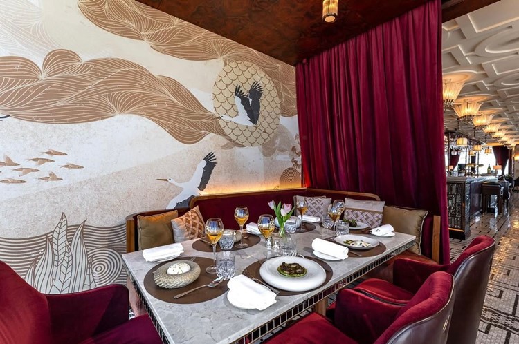 Soirée dans la boîte Atmosphere VIP à Dubai. Trouvez des promoteurs pour la liste des invités sur Clubbable