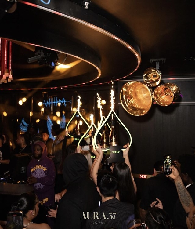 Petrecere la Aura 57 club VIP în New York. Găsește promoteri pentru guest list în Clubbable