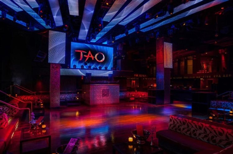 Avenue nightclub New York tao night venue dance floor