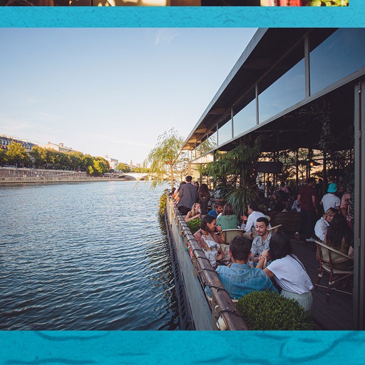Azur club in Paris boat party river open now
