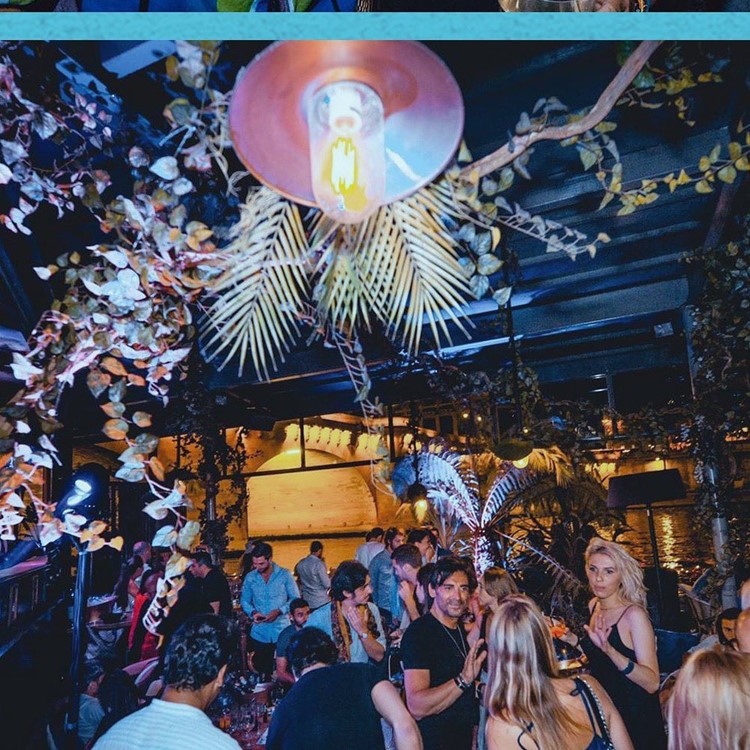 Azur club in Paris parisian party outdoor boat fun event clubbing