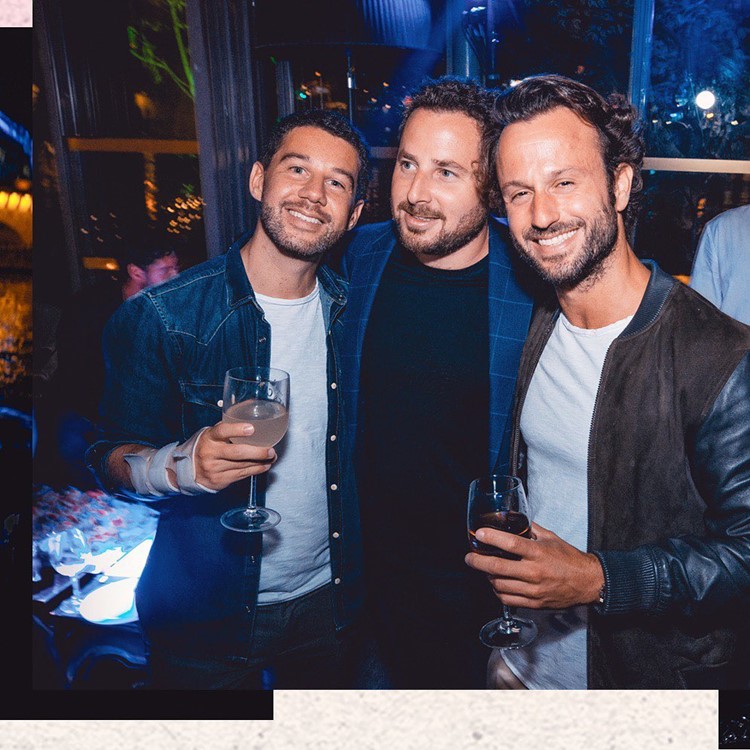 Azur club in Paris where to go out tonight parties have fun nightclub