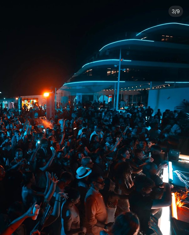 Party at BCH CLB VIP nightclub in Dubai. Find promoters for guest list in Clubbable