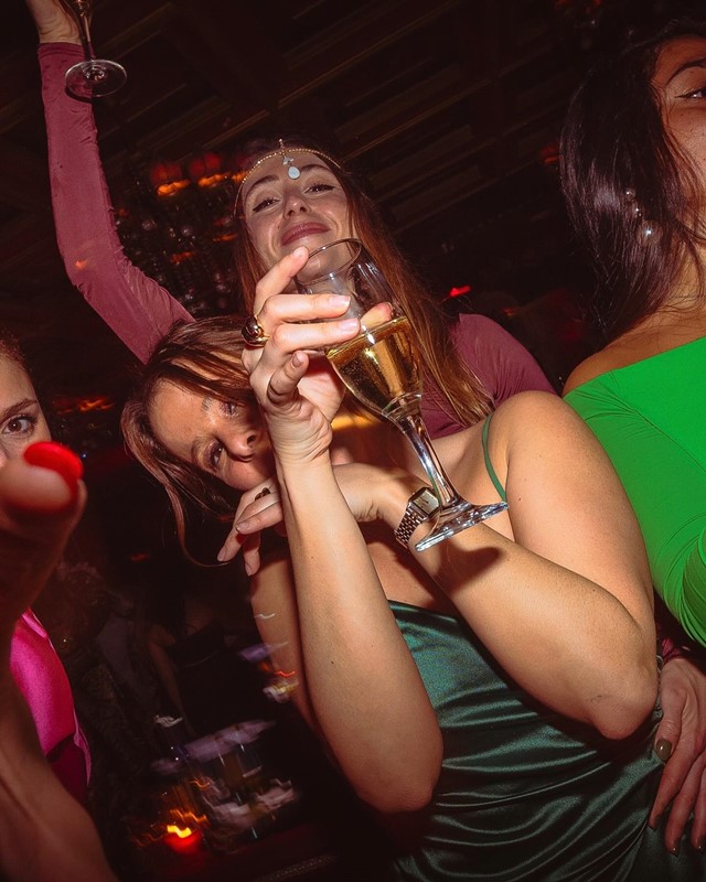 Babouchka, nightclub, Marrakesh, pretty girls having fun, guest list, partying, drinking