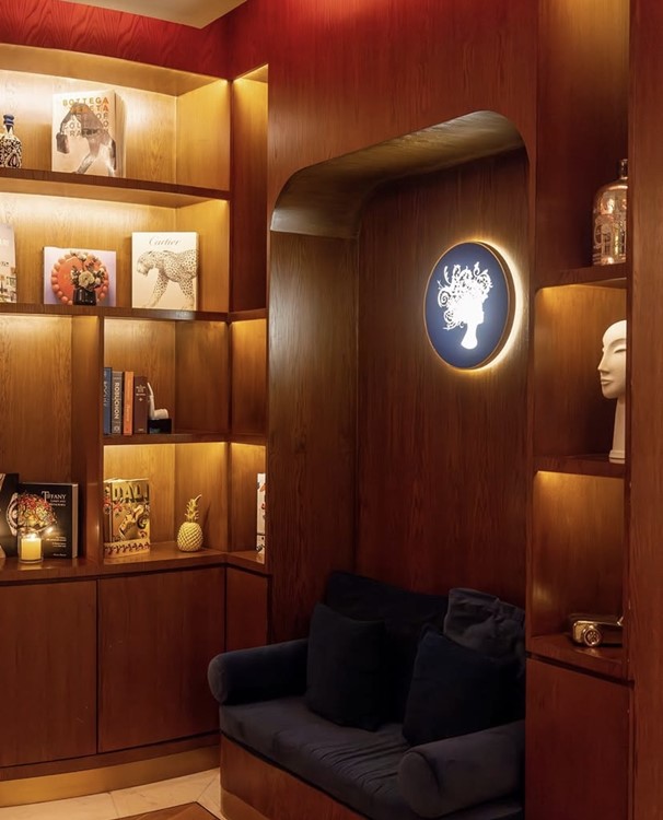 Soirée dans la boîte Bagatelle VIP à Dubai. Trouvez des promoteurs pour la liste des invités sur Clubbable