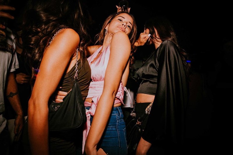 Bagatelle Tam Tam parties Paris mask dancer exotic show fun party event go out today