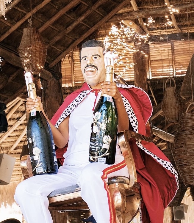 Party på Bagatelle VIP nattklubb i Tulum. Hitta promoters för gästlista i Clubbable