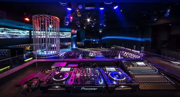 Party at Bang Bang VIP nightclub in Singapore. Find promoters for guest list in Clubbable