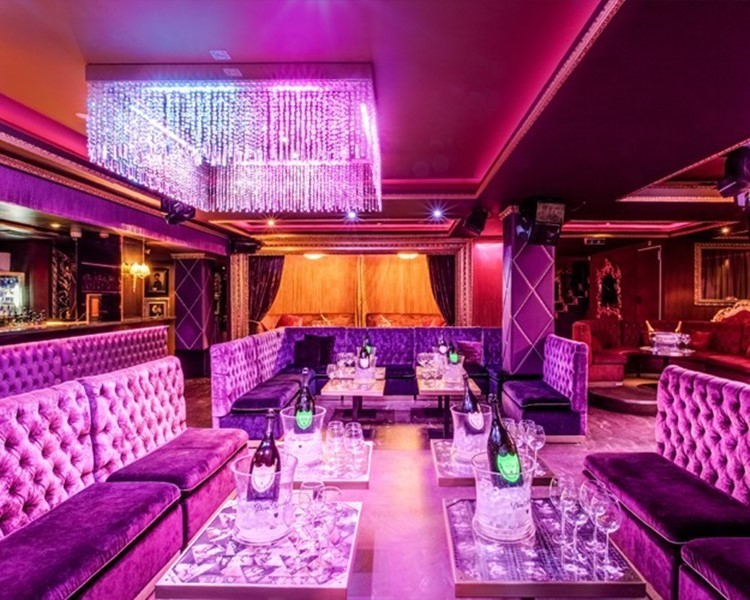 Baroque Club/Discoteca Geneva