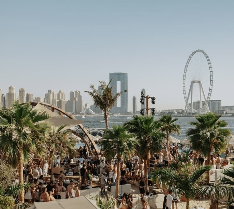 Party at Be Beach VIP nightclub in Dubai. Find promoters for guest list in Clubbable