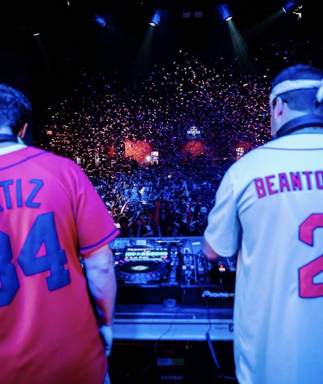 Soirée dans la boîte Big Night Live VIP à Boston. Trouvez des promoteurs pour la liste des invités sur Clubbable