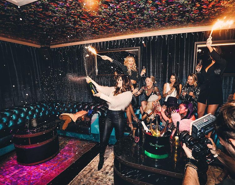 Blum club Chicago nightclub VIP table booking celebrate bachelor bachelorette parties