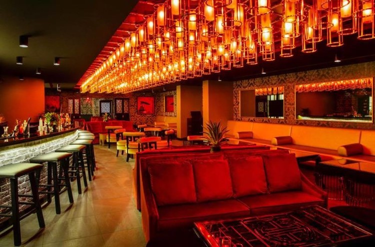 The bar at the Blind Dragon