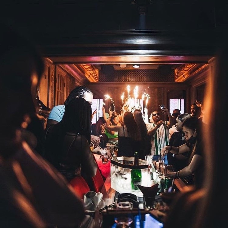 Bling nightclub Dubai reserve vip table service celebrate birthday hen bachelor stag parties