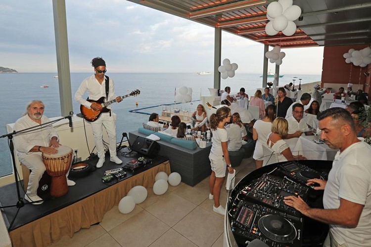Blue Gin nightclub Monaco party concert dj mixing music people dancing all white dress code
