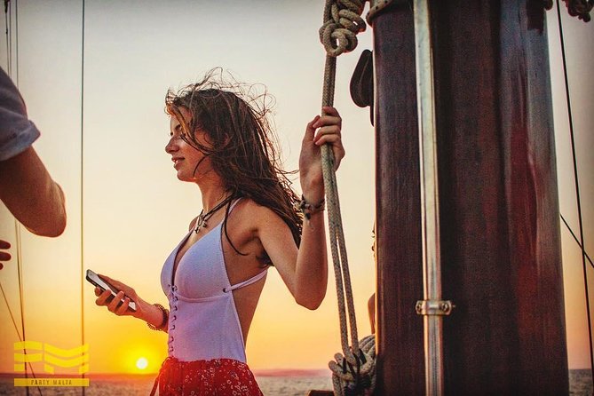 Soirée dans la boîte Blue Lagoon Boat Party VIP à Malta. Trouvez des promoteurs pour la liste des invités sur Clubbable