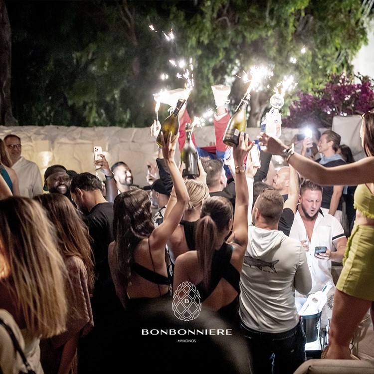 Bonbonniere in Mykonos 28 oct. 2025