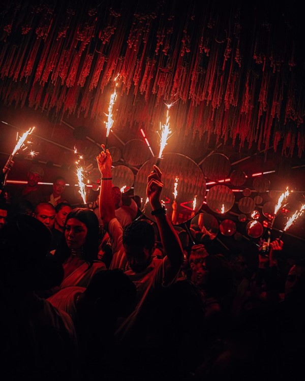 Bonbonniere nightclub in Tulum bottle parade fun party nightout go out 