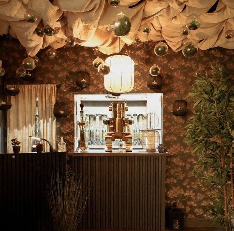 Party at Bonzai VIP nightclub in London. Find promoters for guest list in Clubbable