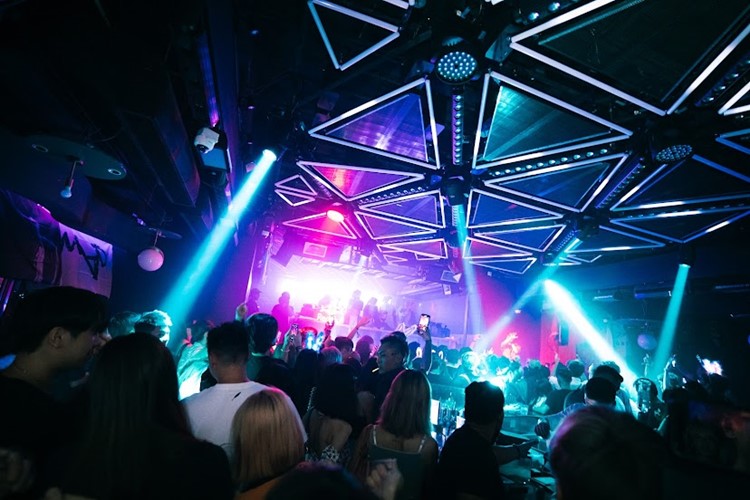 Soirée dans la boîte Boomerang VIP à Hong Kong. Trouvez des promoteurs pour la liste des invités sur Clubbable