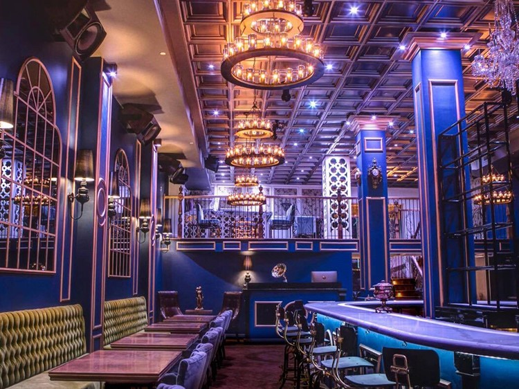 Bordelle nightclub Montreal view of the lounge and bar 20's interior design