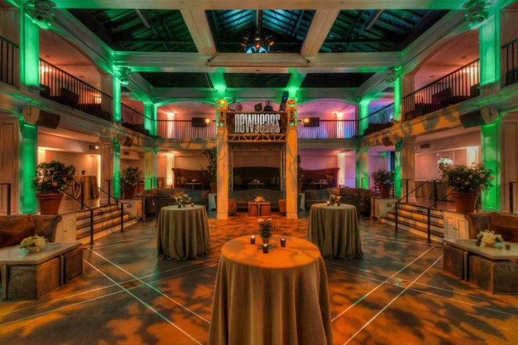 Party at Boulevard3 VIP nightclub in Los Angeles. Find promoters for guest list in Clubbable