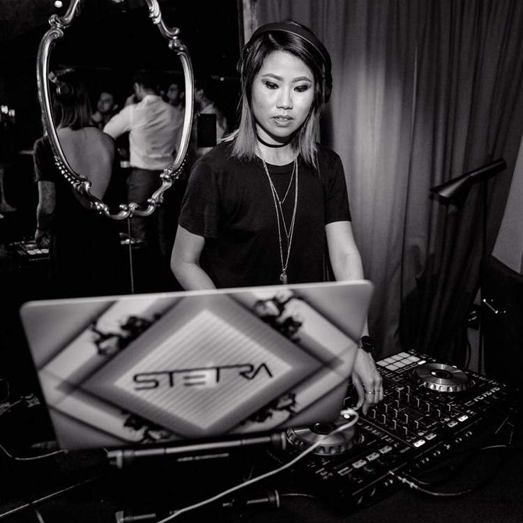 Bourbon and Banter nightclub Dallas dj mixing music fun party go out dance floor