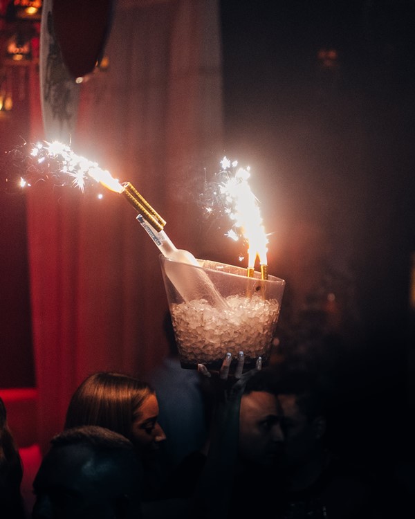 CDLC Barcelona bottle service vodka champagne parade book vip table